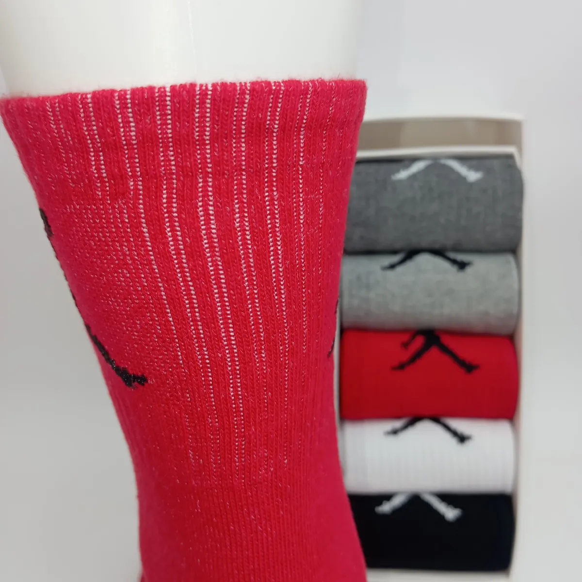 Jumpman Everyday Max Mid-Crew Cotton Socks - 5 Pack - Image 5