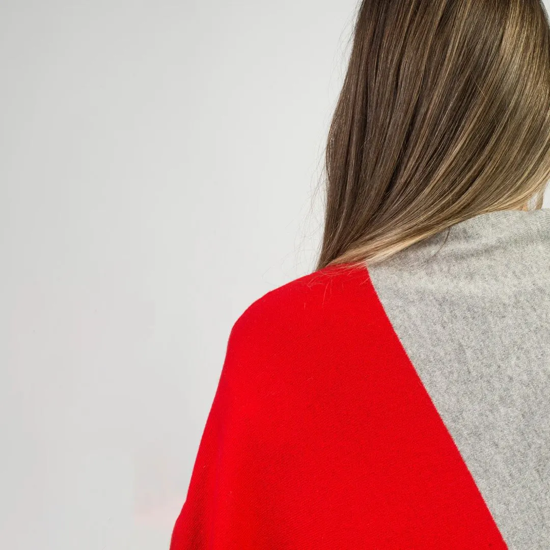 Cozy Up in Style: Red-Grey Bicolor Poncho - Image 4