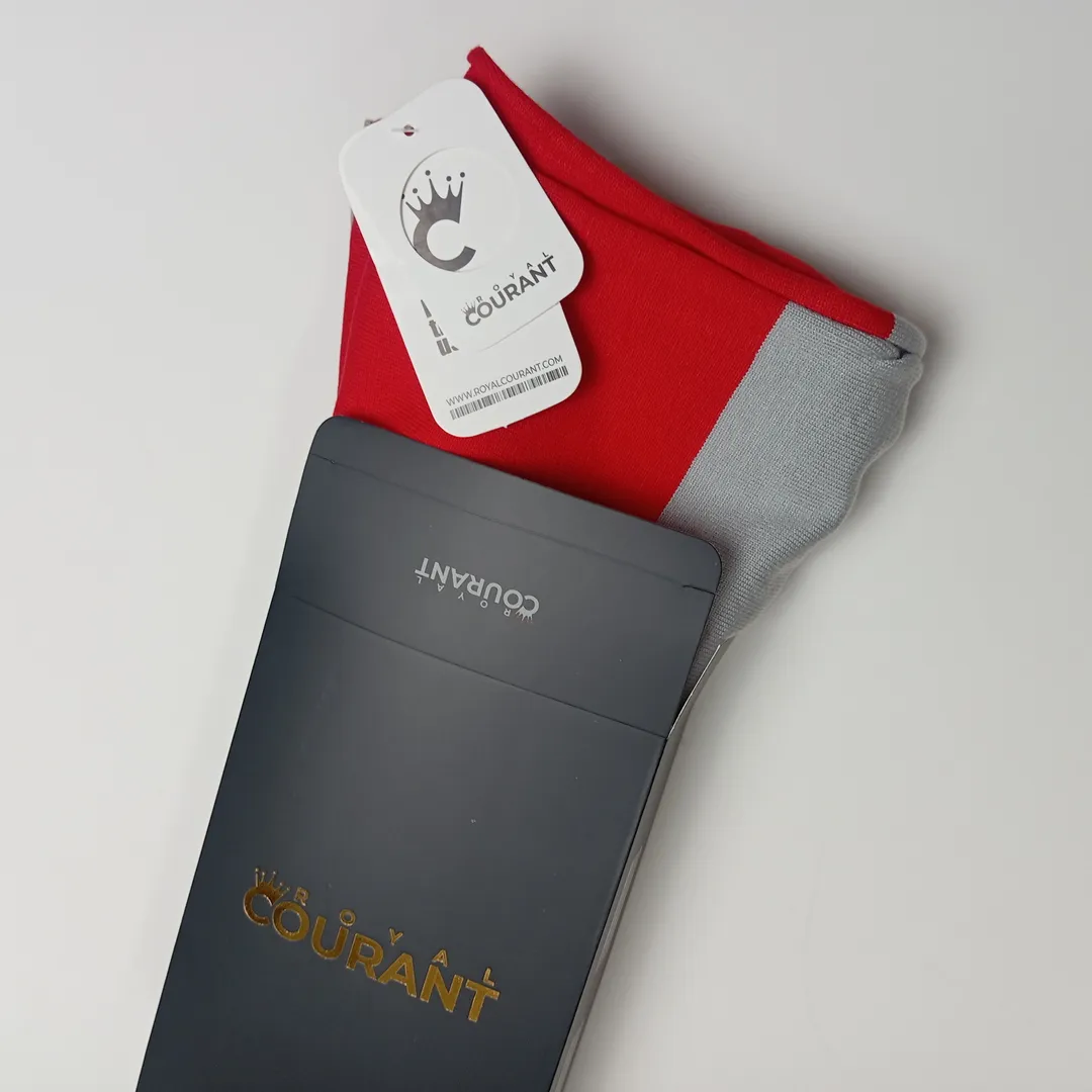 Cozy Up in Style: Red-Grey Bicolor Poncho - Image 7