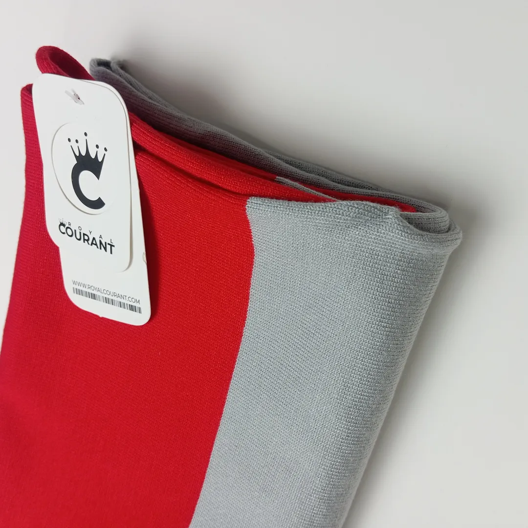 Cozy Up in Style: Red-Grey Bicolor Poncho - Image 9