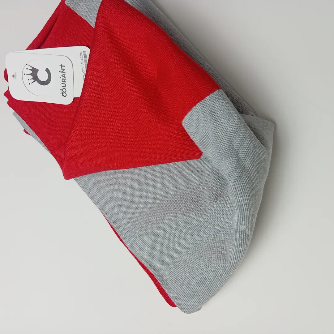 Cozy Up in Style: Red-Grey Bicolor Poncho - Image 5